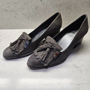 Stuart Weitzman gray tassel kiltie heels - size 7.5
